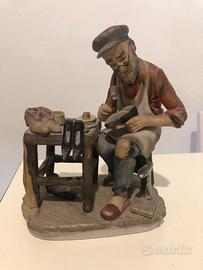 Calzolaio in ceramica