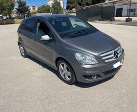 Mercedes-benz B200CDI Finanziaria senza busta paga
