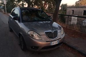 Lancia y platino mjt