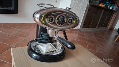 macchina da caffe illy x7