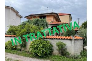 VILLA SINGOLA A DAIRAGO