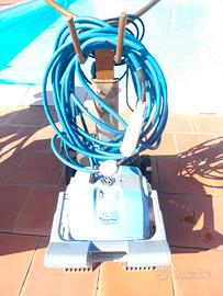 Robot  per piscina Dolphin