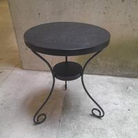 Tavolino rotondo Ikea Noresund, in metallo. È usat