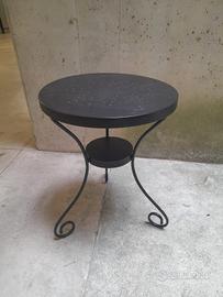 Tavolino rotondo Ikea Noresund, in metallo. È usat