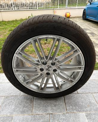 Cerchi Porsche Mak con gomme M+S da “20