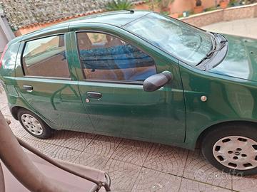 FIAT PUNTO 1.200 16V 