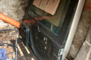 Ricambi pajero prima serie : portellone