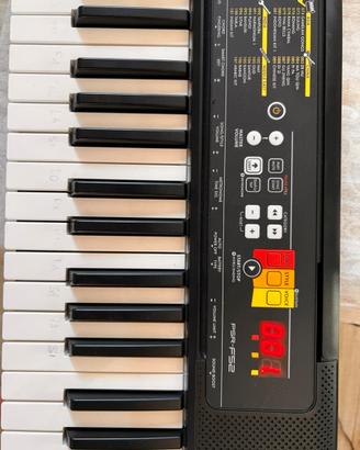 Pianola YAMAHA psr-f52 ROTTA
