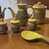 Set cucina in terracotta più lampadari+ orologio