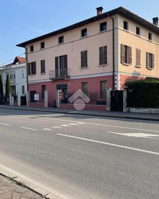 NEGOZIO A BAGNOLO MELLA