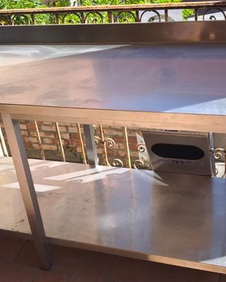 Tavolo da lavoro in acciaio inox