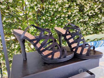 sandalo nero elegante numero 38