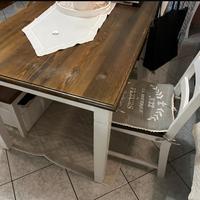 tavolo + panca e 3 sedie