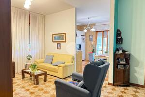 3 LOCALI A CASTELLAMMARE DI STABIA