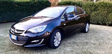 OPEL Astra 4ª serie - dicembre 2013