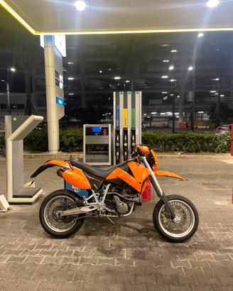 KTM 640 SM 2004