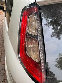 Faro posteriore sx (guidatore) punto evo