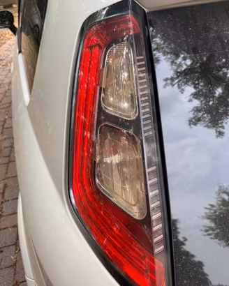 Faro posteriore sx (guidatore) punto evo