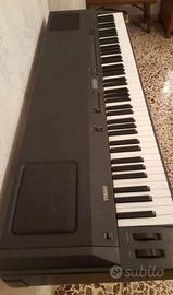 Electronic Piano P-200