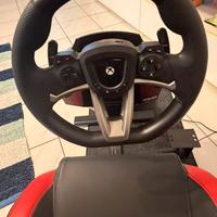 Volante pedaliera e sedile