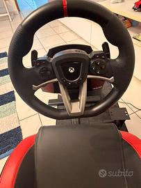 Volante pedaliera e sedile