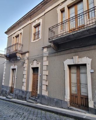 Casa indipendente al centro di Linguaglossa