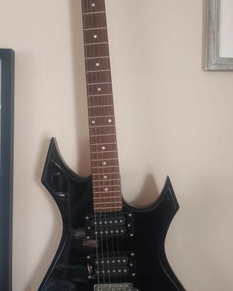 Chitarra Bc Rich Warlock con amplificatore