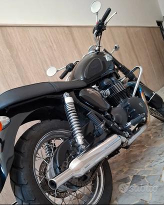 Triumph Bonneville T100