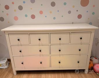 Cassettiera Ikea Hemnes