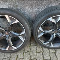 Set 4 gomme Bridgestone con cerchi