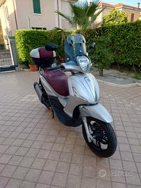 Piaggio Beverly 350 con ABS ASR 2016
