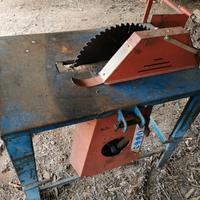 Sega circolare a cardano