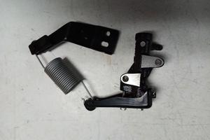 Correttore di frenata mitsubishi