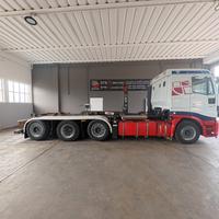 Iveco Stralis 4 ASSI 8x2 Scarrabile 3 assi sterzan