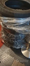 Treno di gomme Michelin Primacy 3 R17 225/55