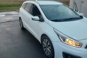 kia ceed 1.6 crdi S.w 2018 81kw 380.000km 