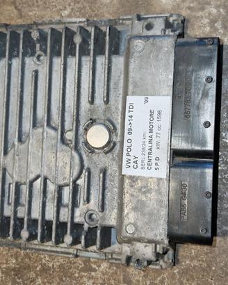 Centralina mot VOLKSWAGEN POLO 1598cc TDI 2009