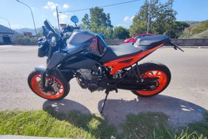 2023 KTM Duke