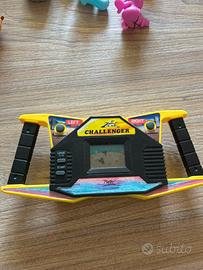 Challenger Pintec gioco retró elettronico anni 80