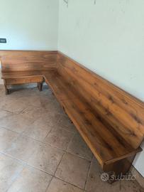 Cassapanca angolare in legno