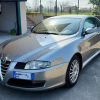 Alfa Romeo GT 2,0 JTS Distinctive