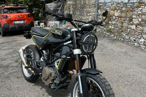 Husqvarna Svartpilen 401