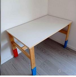 Scrivania bimbo modulabilie ikea