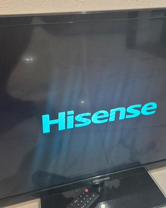 Tv 32 pollici Hisense con schermo da riparare
