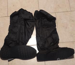 Moto: Sovrascarpe antipioggia numero 46/47