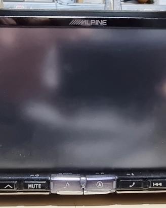 Alpine INE-W987D + Kit montaggio BMW E90