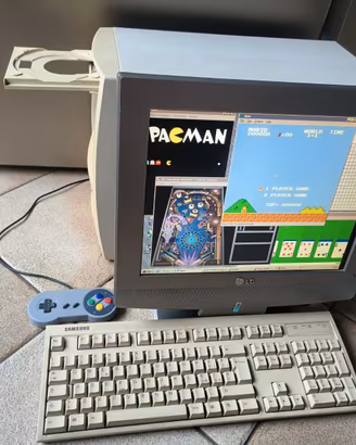 PC Windows 98 con CD e Floppy