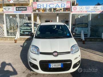 Fiat Panda 1.2 Lounge 11/2019 COMANDI AL VOLANTE