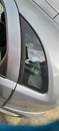 OPEL CORSA 2004 - VETRO FISSO POSTERIORE SINSITRO