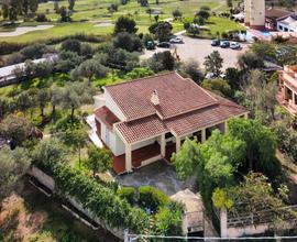 Villa Unifamiliare con giardino